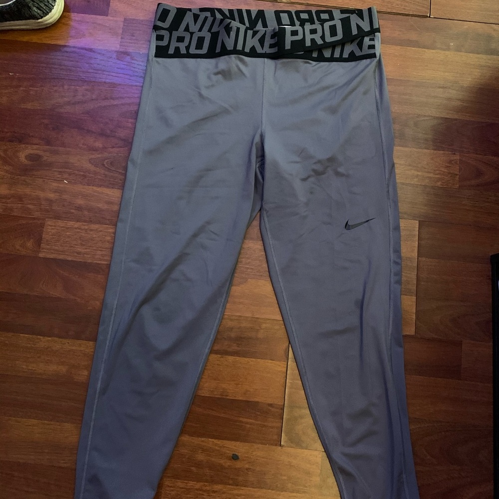 Intertwist Nike Pro Leggings